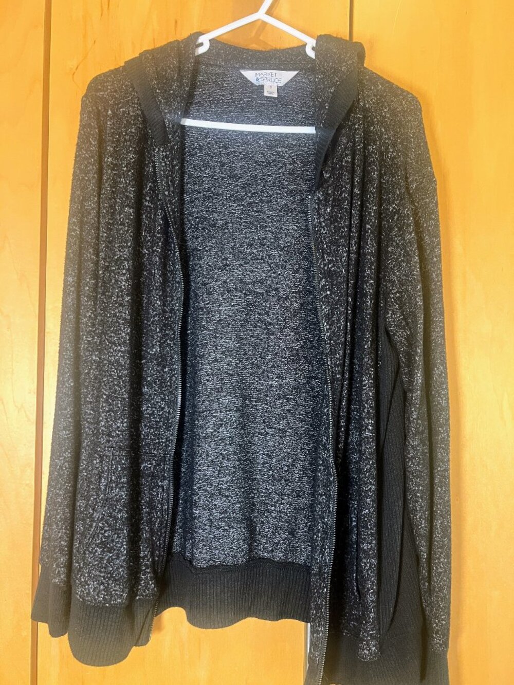 Lightweight Market and Spruce black/gray zip up hoodie, size M